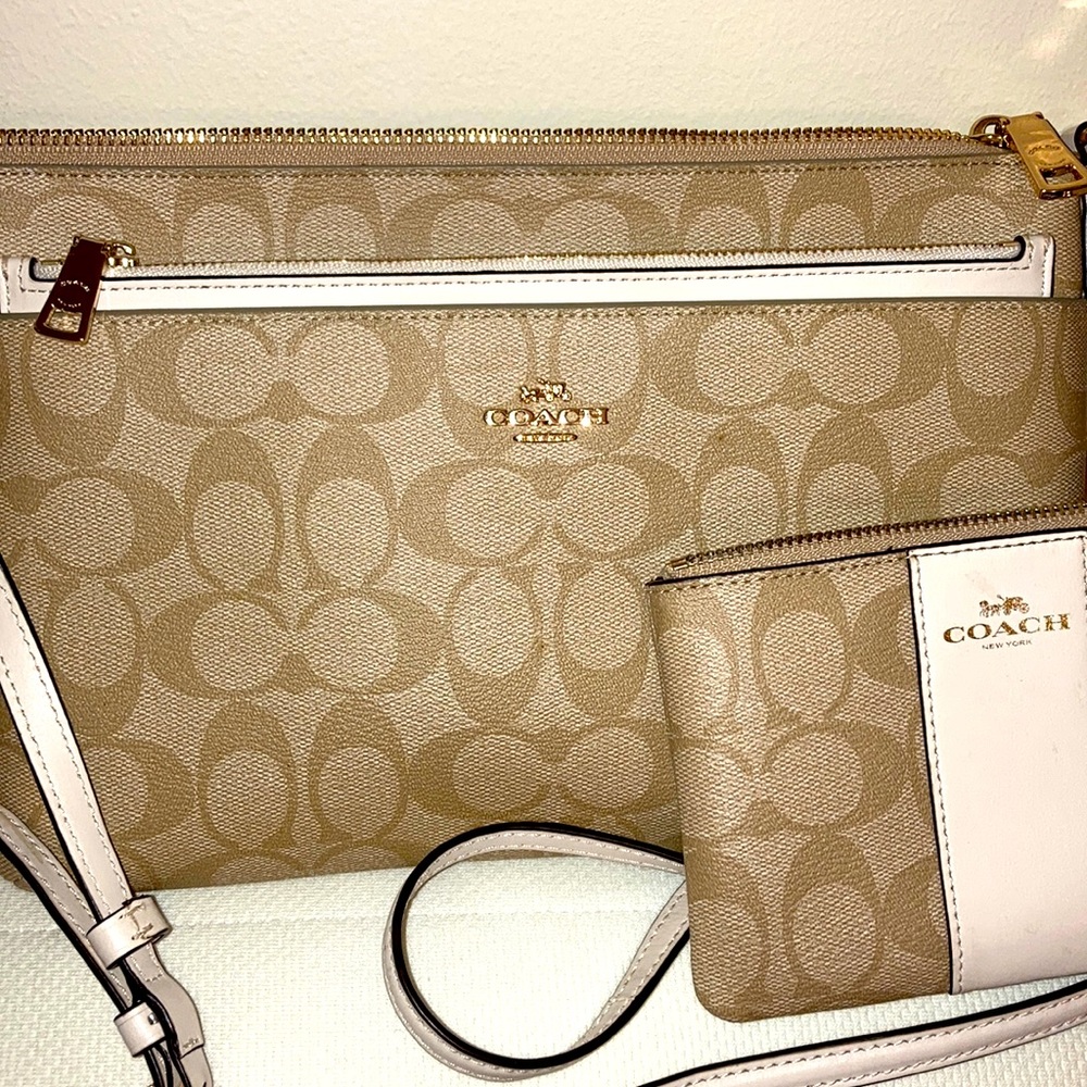 Coach khaki crossbody w/matching wristlet set